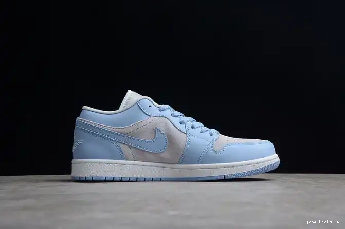 Rep 1 (W) DC0774-050 Jordan University Low Blue 0612